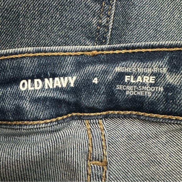 Old Navy Higher High-Rise Flare Medium Wash Mary Kate Jeans, Size 4 - Picture 7 of 10